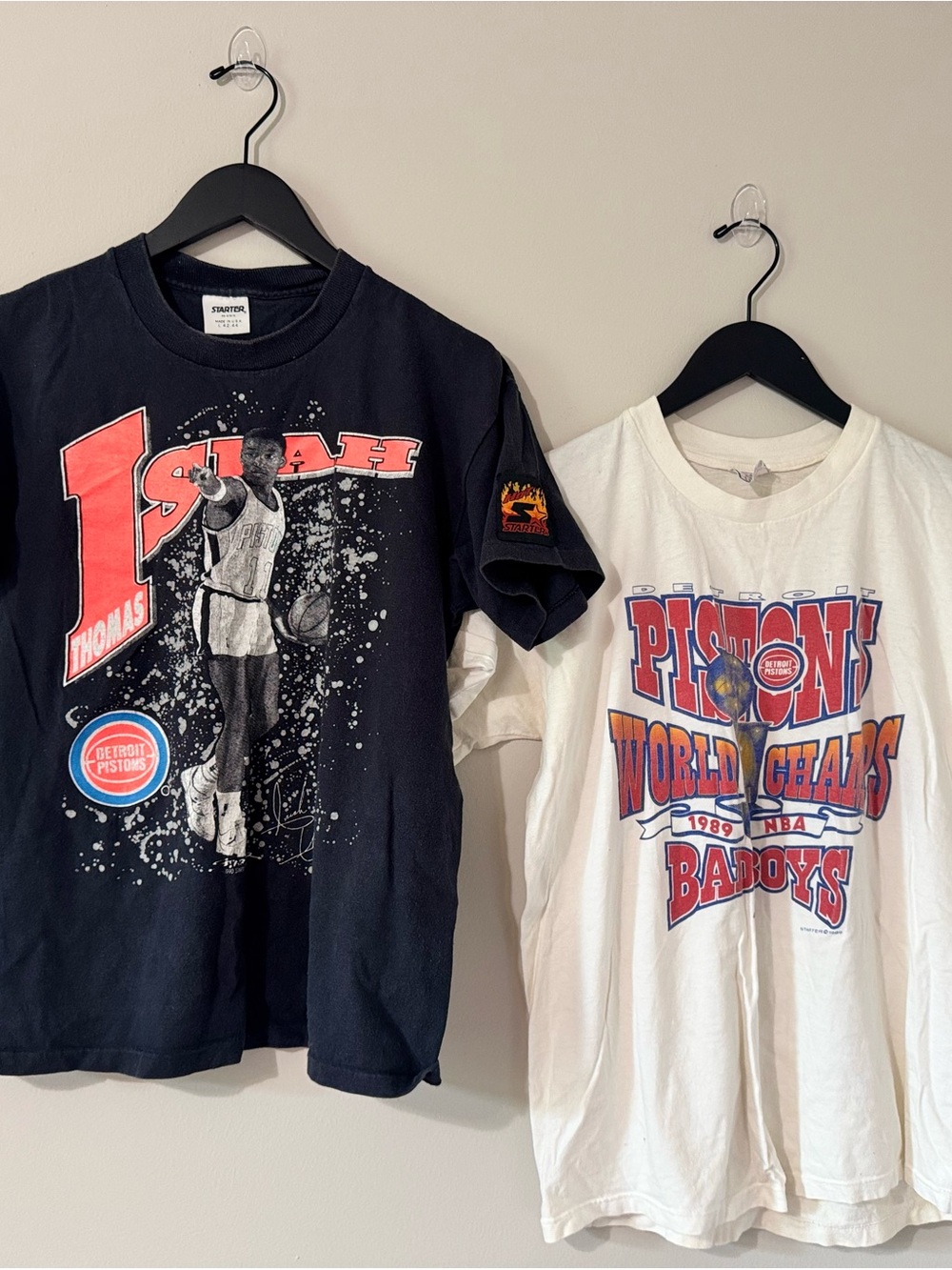 STARTER Black and White Detroit Pistons Graphic unisex Tee Duo